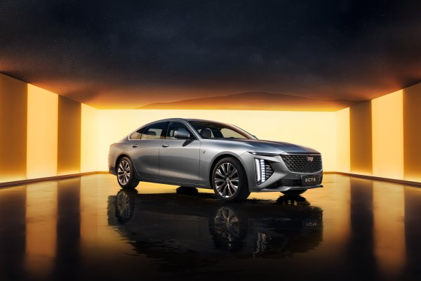 股票推手 全款一口价28.99万起，凯迪拉克新CT6上市